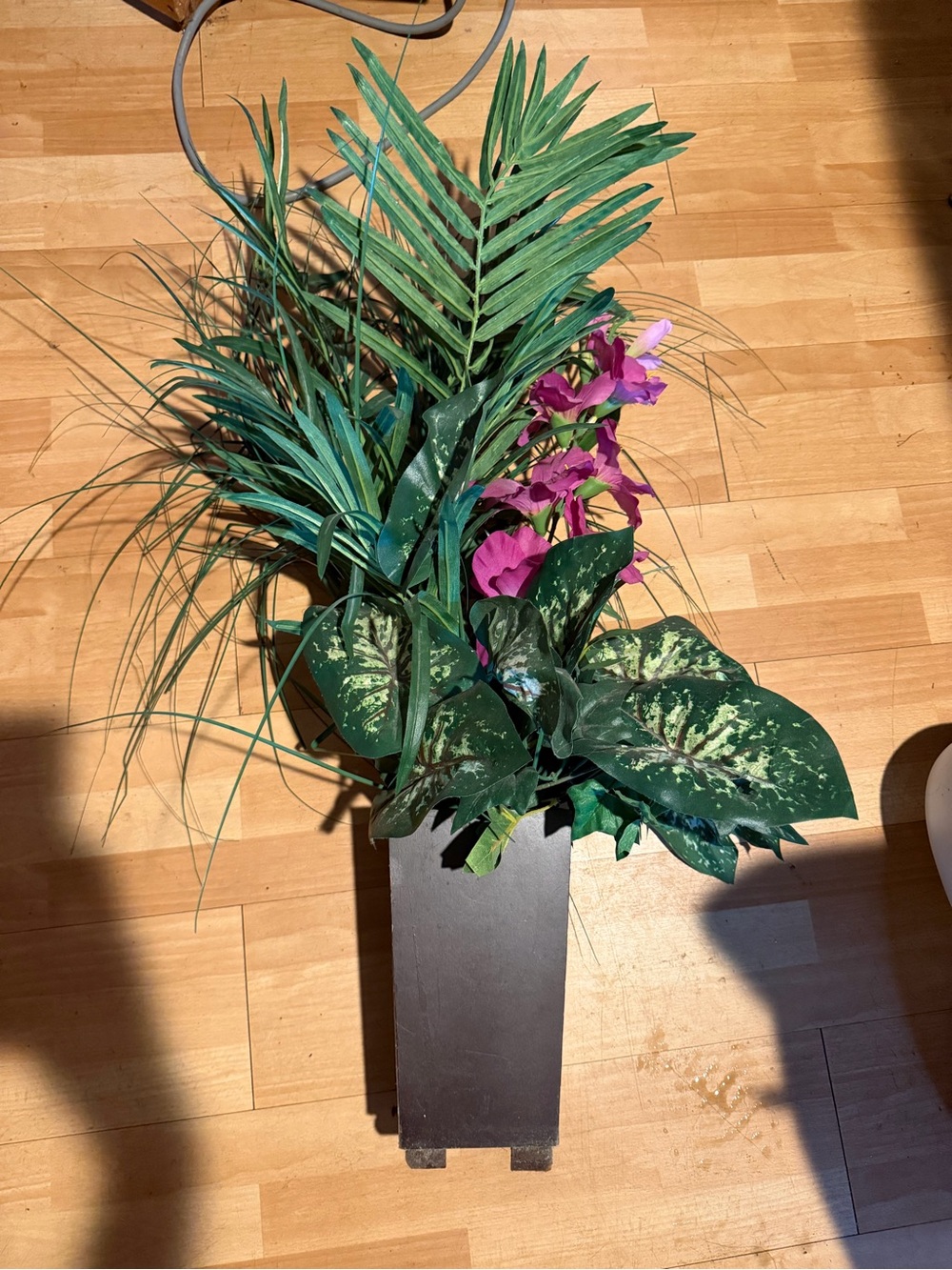 Artificial Tropical Planter Pink Flowers Green Foliage vase home decor